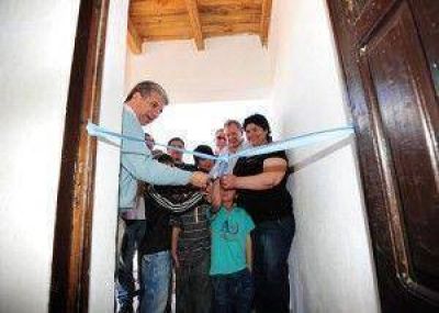 San Luis: Poggi adjudicar� hoy cinco viviendas del plan Solidaridad