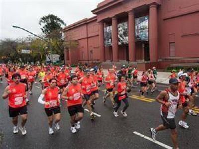 Una multitud vibr� con la marat�n de Buenos Aires