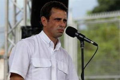 Capriles: "Hoy nadie debe sentirse derrotado"