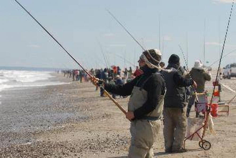 El concurso de pescadores colm� Las Grutas