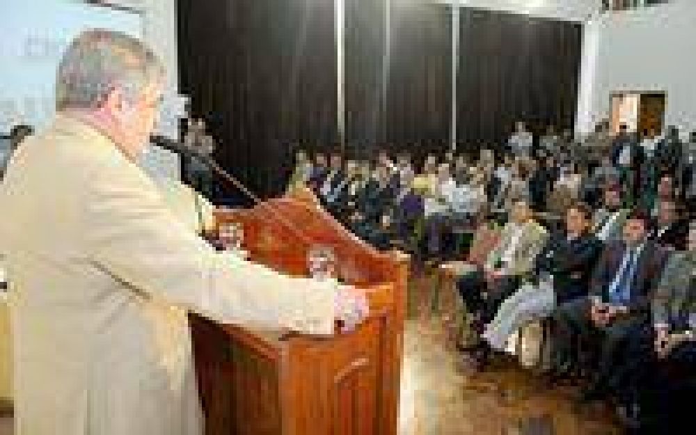 Crean fondo antic�clico para generar 2.000 puestos en la construcci�n.