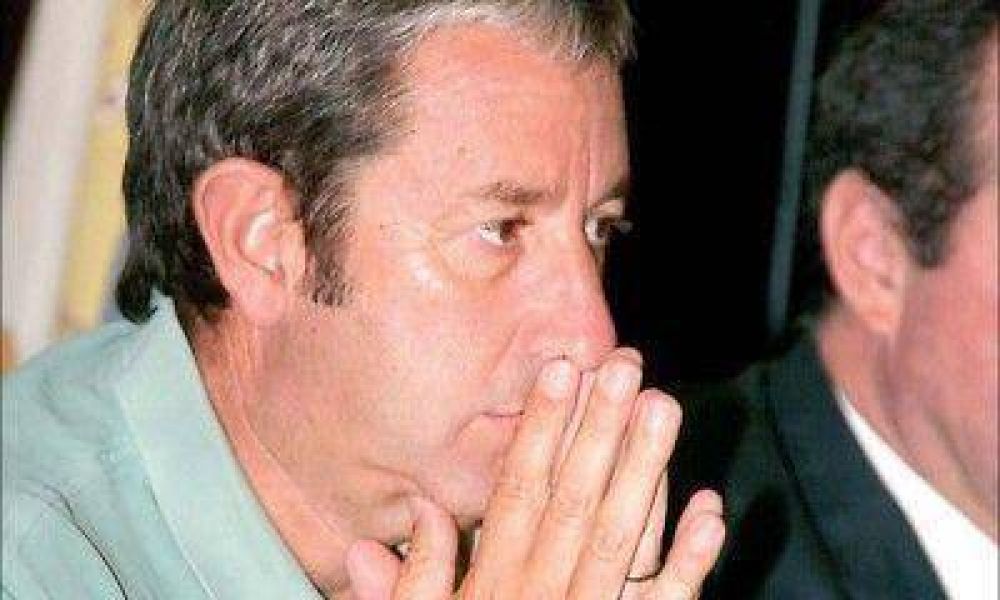 Cobos: "Hay que estar preparados para un avance del kirchnerismo despu�s del triunfo de Ch�vez"