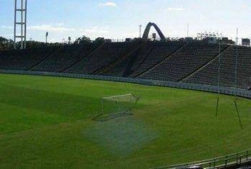 Comisi�n de Deportes del HCD apoya las mejoras en el Minella
