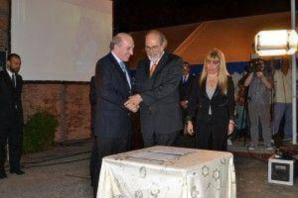Carpinter�a modelo y centros de afilado y dise�o, proyectos madereros a ejecutarse