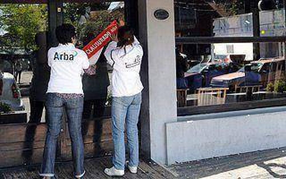 En un operativo de control fiscal, clausuraron 25 comercios en la Zona Sur