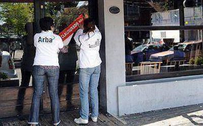 En un operativo de control fiscal, clausuraron 25 comercios en la Zona Sur