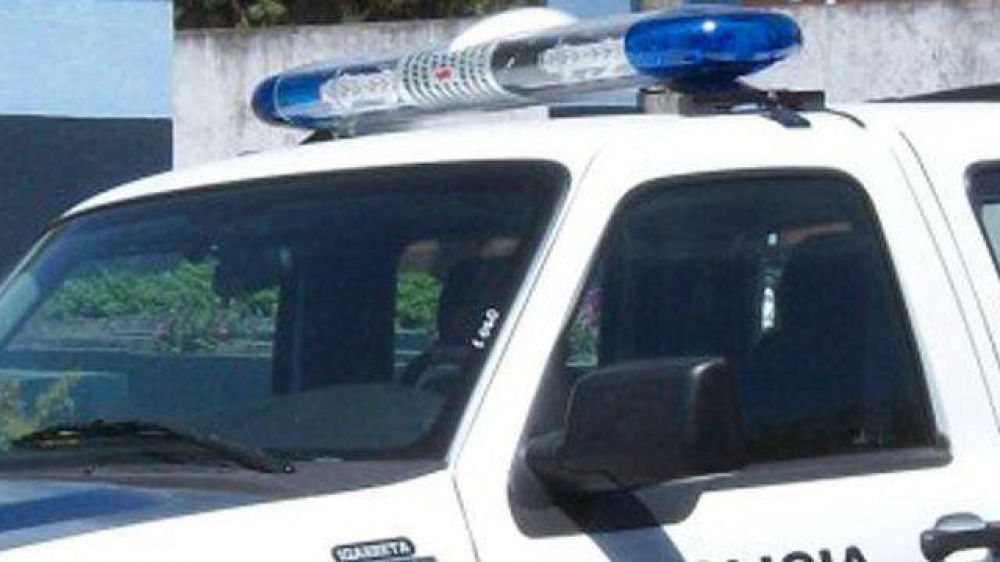 La Paz: buscan a una joven que cay� en un arroyo	