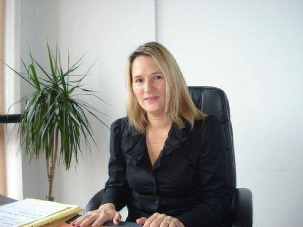 Comedores Escolares: Iniciativa de la diputada Fernanda Antonijevic -FAP-