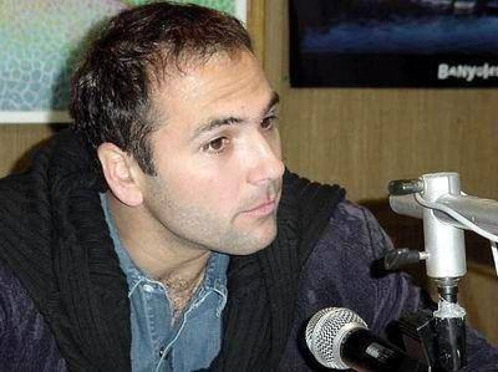Lutz manejar� las finanzas.