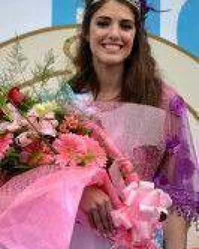 Guadalupe Serres: �Primera Princesa de la Fiesta Nacional de la Flor�