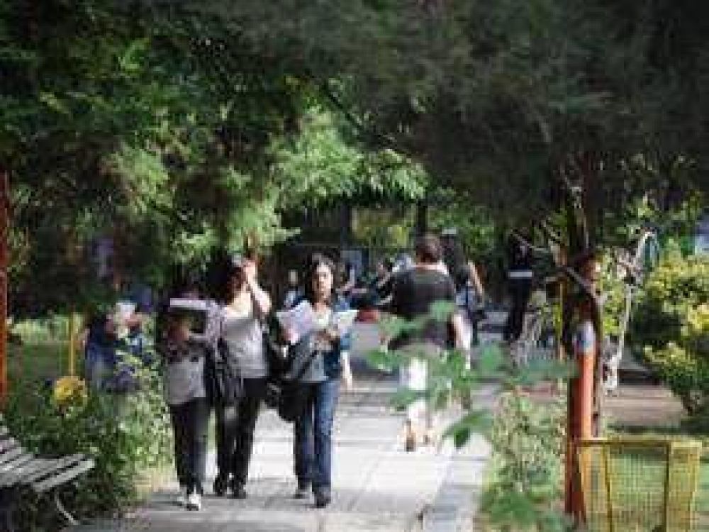 Ma�ana paran la UNSL y la escuela Normal Mixta