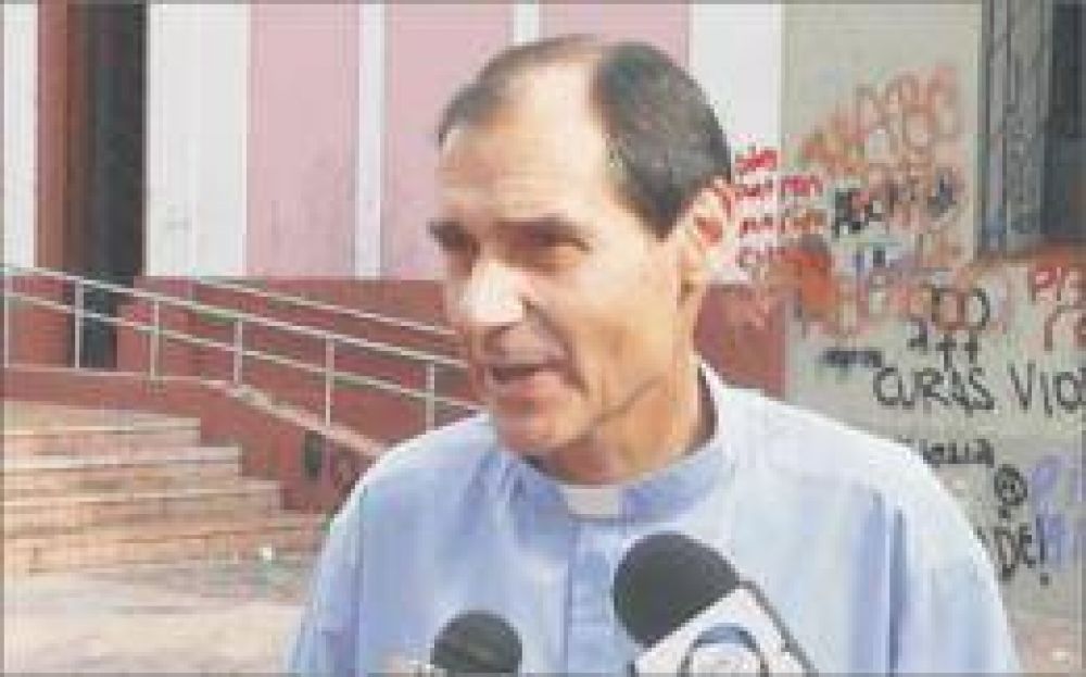 �Esto es lo que hace que una sociedad se denigre e impide una sana convivencia social�, dijo el Padre Barros
