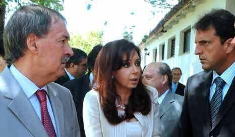 Vuelo rel�mpago de Cristina para reestatizar una f�brica de aviones