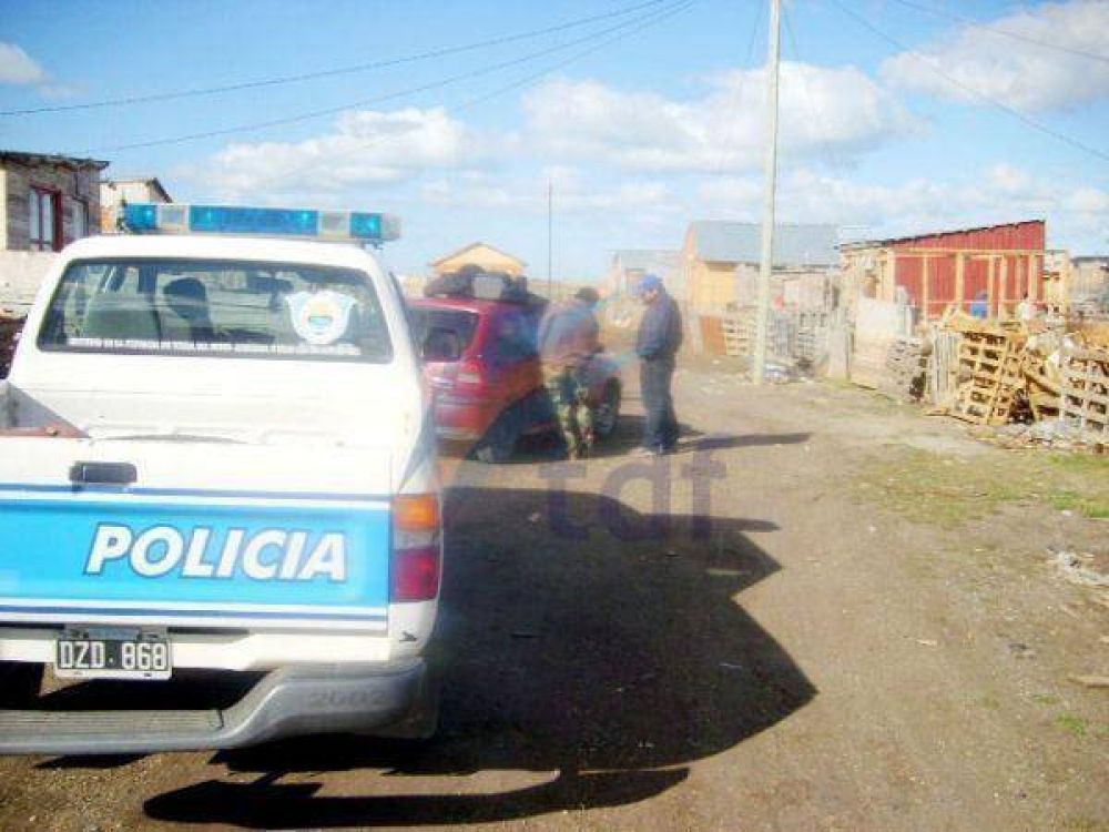 Un grupo de 30 personas intent� realizar una conexi�n ilegal a la red de agua