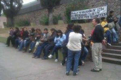 Docentes de actividades pr�cticas, preocupados por continuidad laboral
