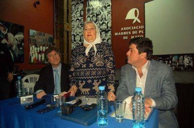 Mariotto, Bonafini y Boudou anuncian construcci�n de casas