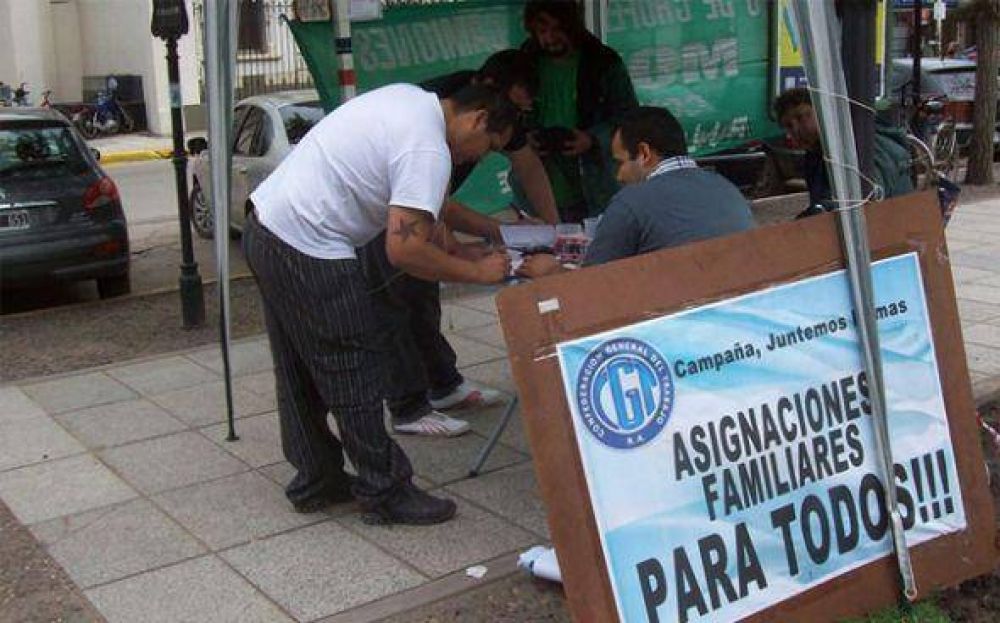 Sindicato de Camioneros junta firmas para universalizar las asignaciones familiares