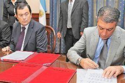 El Gobierno proyecta la creaci�n del Tren al Desarrollo que unir� Santiago y La Banda