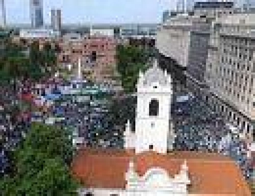 Marcha y promesa de paro nacional