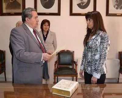 La Dra. Mones Ruiz asumi� como titular del Juzgado Civil N� 3