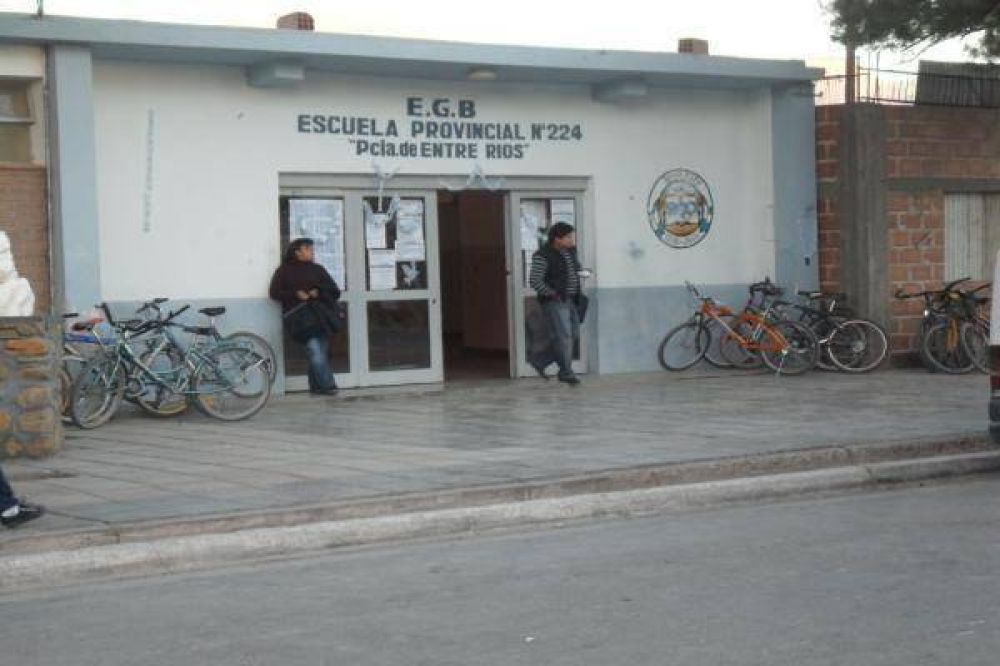 Fiambal�: docentes adhirieron al paro en su totalidad