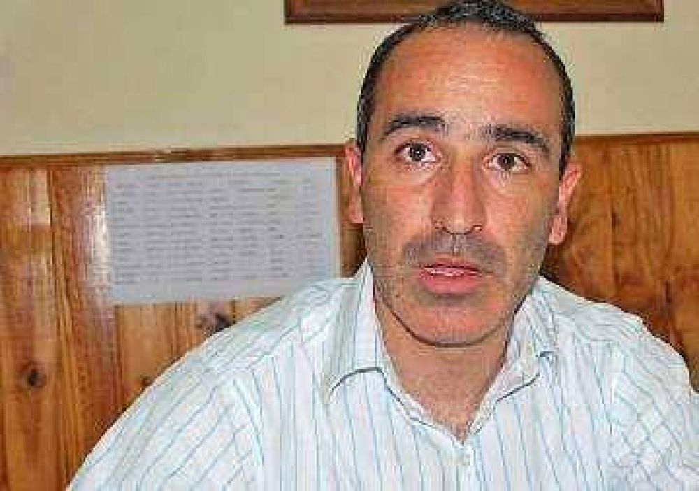 "La predisposici�n de la Municipalidad es llegar a diversos entendimientos, fundamentalmente en los emprendimientos productivos", dijo Daniel L�pez
