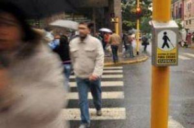 La inclusi�n es ley: sem�foros con sonido para no videntes y asientos para personas obesas en lugares de atenci�n al p�blico