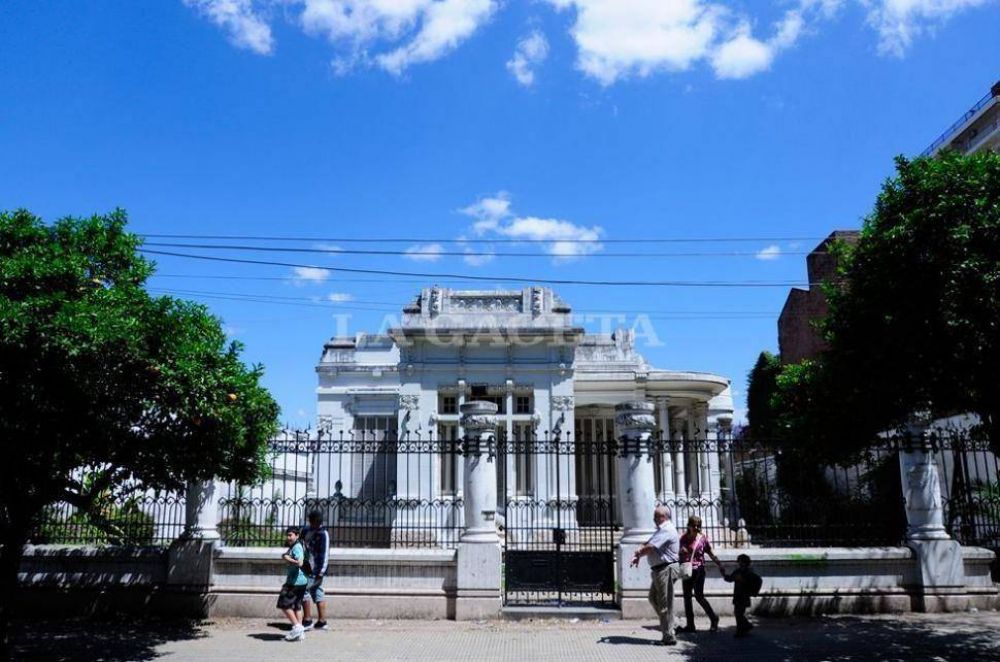 La Comisi�n de Patrimonio responsabiliza a la Municipalidad por la casa Sucar
