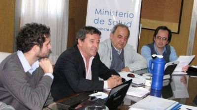 El ministro de Salud se reuni� con representantes de ATE, ATSA y UPCN