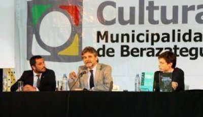 Daniel Filmus present� su libro "Educar para una sociedad m�s justa"