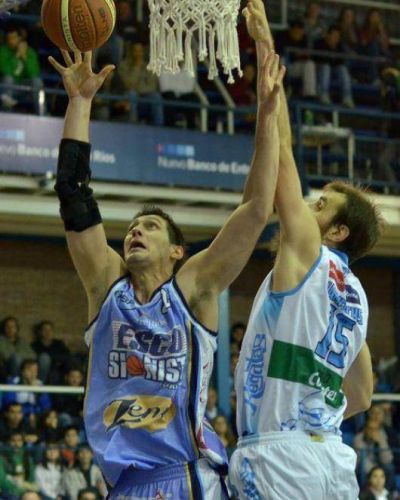 Regatas volvi� a caer