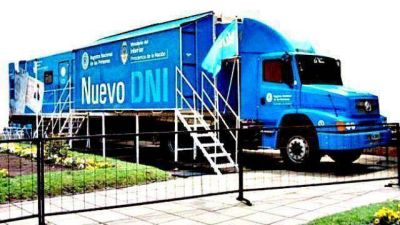 Estar� en Paran� durante 10 d�as el cami�n-f�brica de DNI