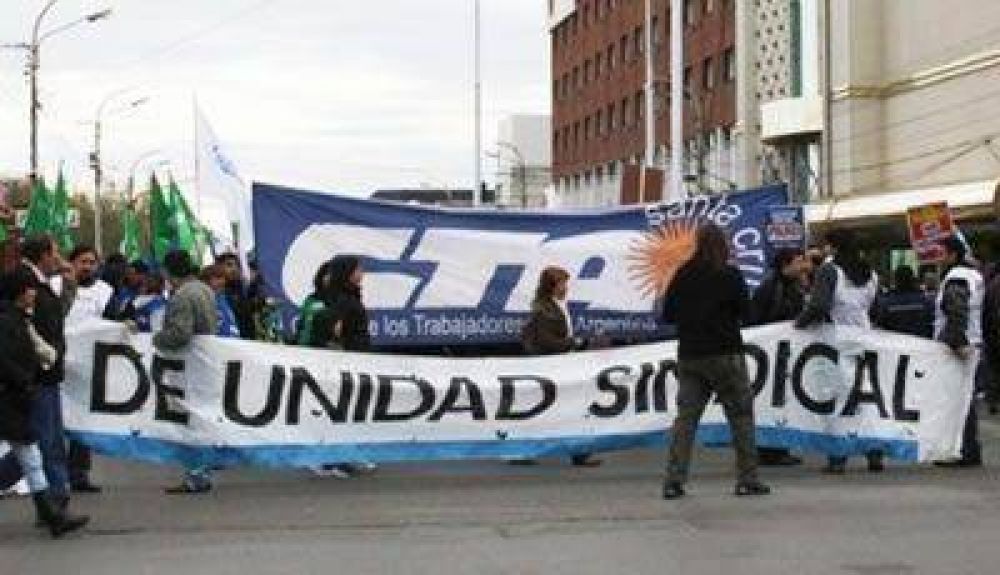 Fuerte adhesi�n al paro de la CTA en toda Santa Cruz
