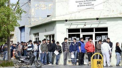 Masiva respuesta a la convocatoria para puestos laborales en miner�a