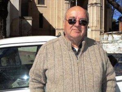 Del Carril: Caminos rurales en mal estado por las lluvias. Pavimento nuevo. Iluminaci�n y reparaci�n del acceso sin respuesta