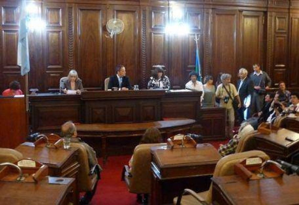 Concejo Deliberante: Entre la licencia de �Pacha� y el programa para personas en situaci�n de calle