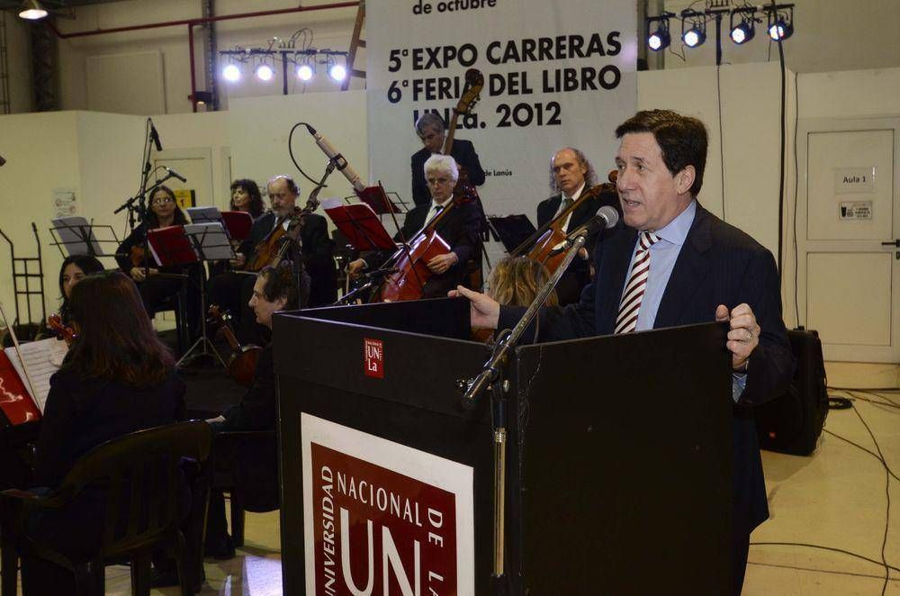 D�AZ P�REZ EN LA APERTURA DE EXPOCARRERAS Y LA FERIA DEL LIBRO DE LAN�S