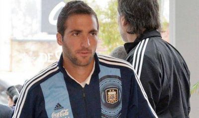 Higua�n elogi� el momento de la Selecci�n y advirti� que Uruguay "ser� un rival dif�cil"