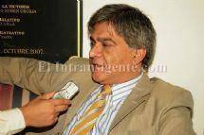 Medina contra Urtubey: "No hizo nada en 4 a�os y est� dando manotazos de ahogado"