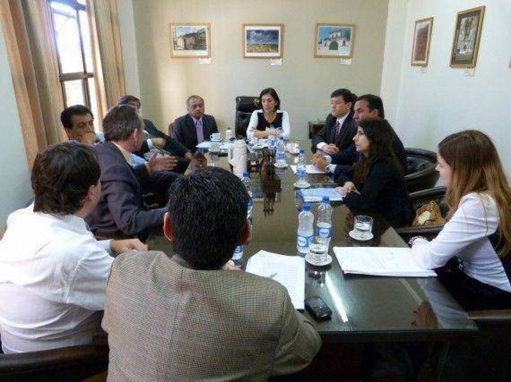 El Senado dio media sanci�n a la Ley que regular� al Registro de la Propiedad Inmueble