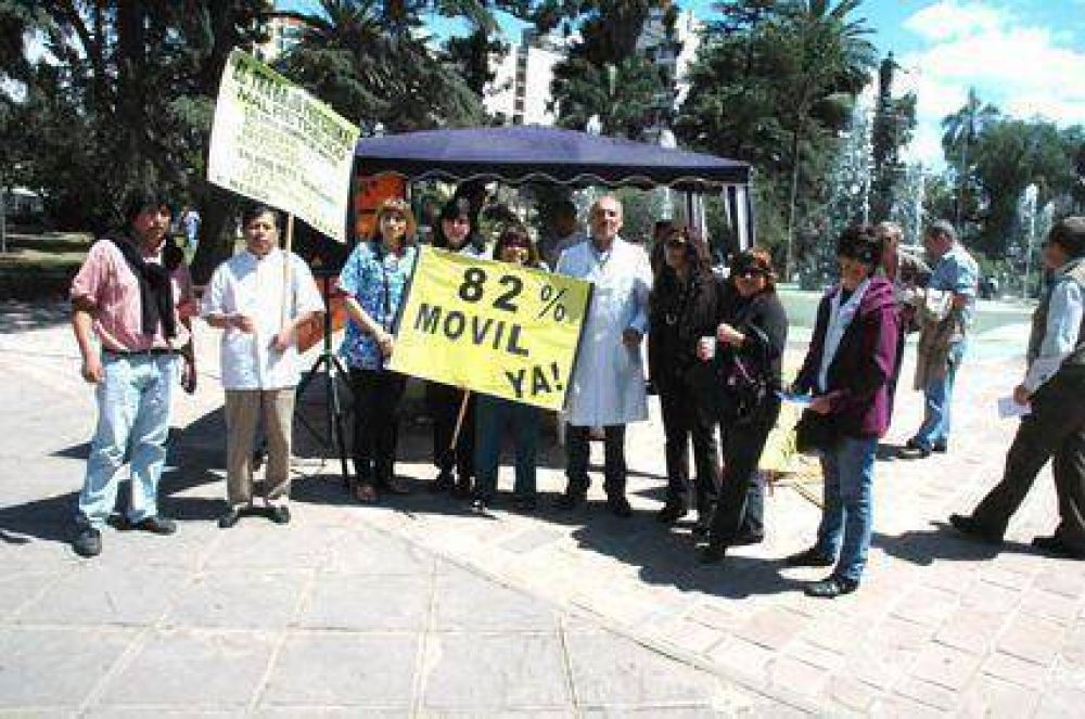 Profesionales realizaron nueva jornada  De protesta 