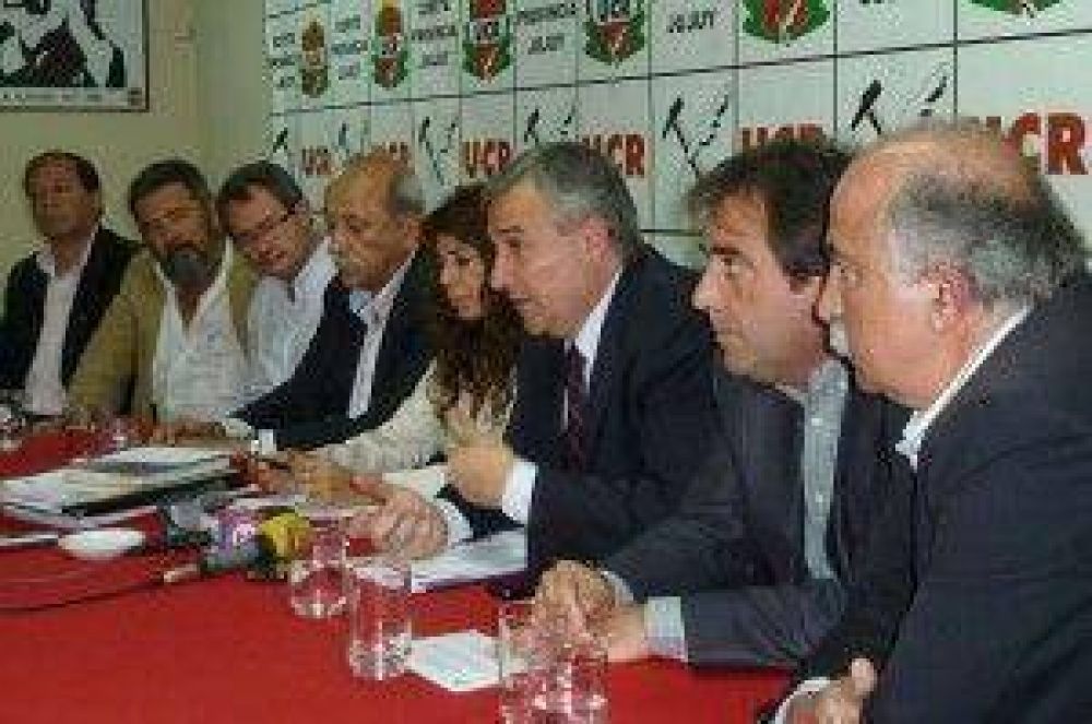 La UCR anunci� la realizaci�n de una audiencia p�blica para evaluar el programa provincial �Un lote para cada familia que lo necesita�