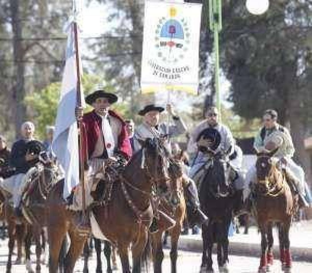 Se larg� la fiesta gaucha para unir 2 departamentos