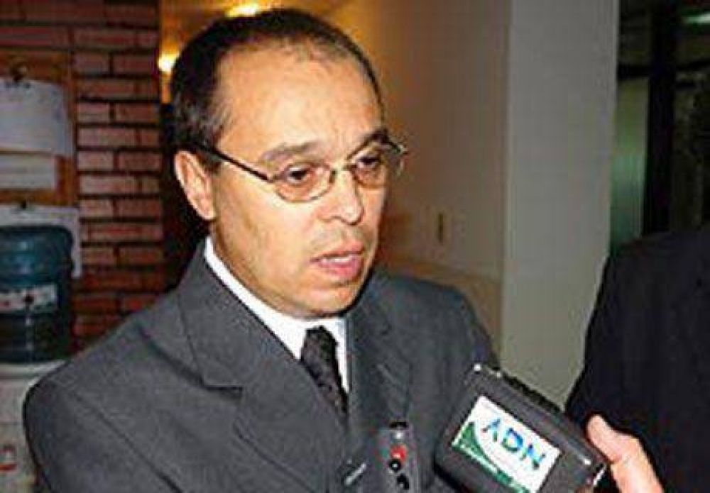 Ballester: �En 10 meses empataron los errores que cometimos en 28 a�os�