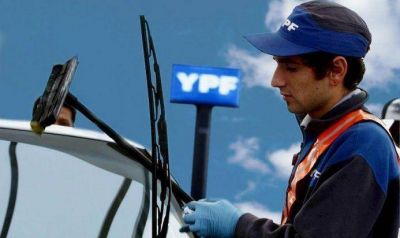 Bariloche comprar� combustibles y lubricantes solo a la empresa YPF