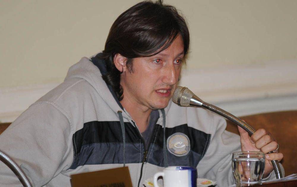 El concejal Wuiovich propuso crear la Escuela Municipal de Conductores