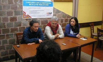 Los referentes del FAP Zappulla, Jorge Ceballos y Horacio Alcuaz, contra la re reelecci�n