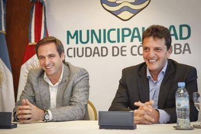 Massa y Mestre firmaron convenio para gesti�n, seguridad y transporte