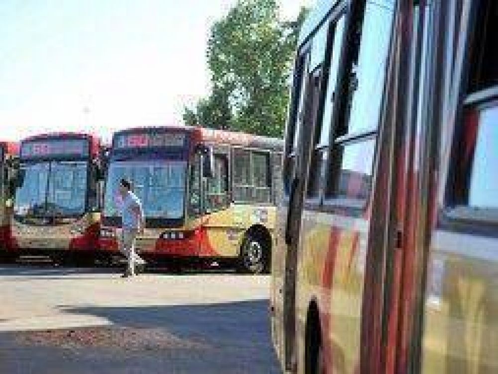 Choferes levantaron el paro de la L�nea 60