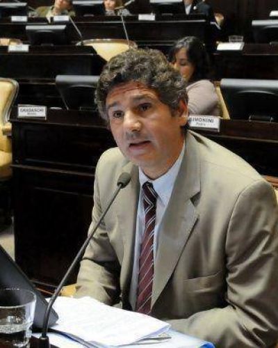 Negrelli: Se benefician los empresarios